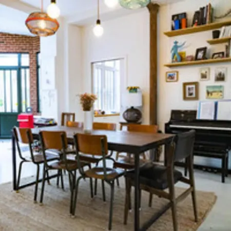 شقة Magnificent Bright And Atypical With Garden