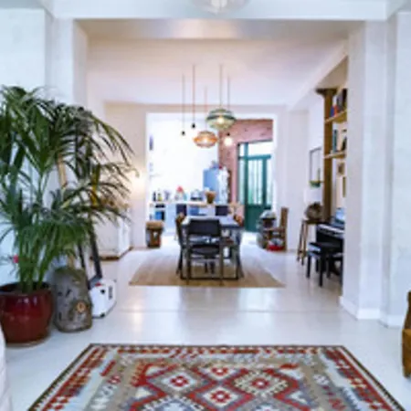Magnificent Bright And Atypical With Garden Διαμέρισμα Παρίσι